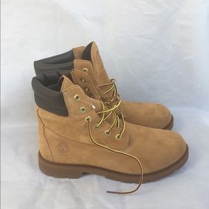 TIMBERLAND BOOTS.